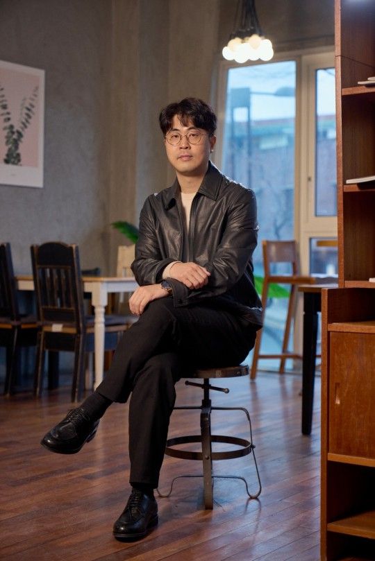 데이팅 프로그램은 참가자들이 날이 서있고, 특정 관계 진행에 대해 민감한 반응을 보이기 마련이다. 따라서 "경쟁 관계가 되기도 하고, 거친 신도 나올 수 있다. 너무 포장하면 의미가 있을까. 리얼리티물의 관건은 리얼이다. 남녀관계에 경쟁이 생기면 감정이 격해질 수 있다"는 것.