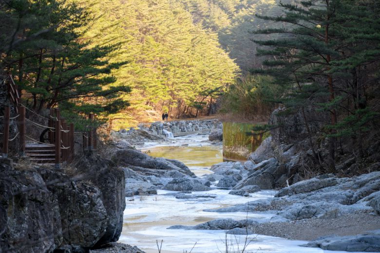 백암온천 자락의 신선계곡