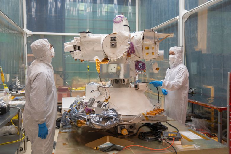 코로나그래프 개발 NASA 현장 사진.[출처 NASA]