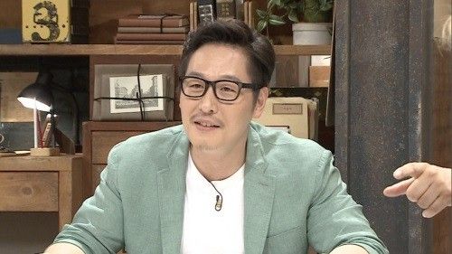 [헤럴드경제=민성기 기자] '찌질의 역사' 원작자인 만화가 겸 방송인 김풍이 배우 송하윤의 학교폭력(학폭) 논란이 터지자 심경을 드러냈다.