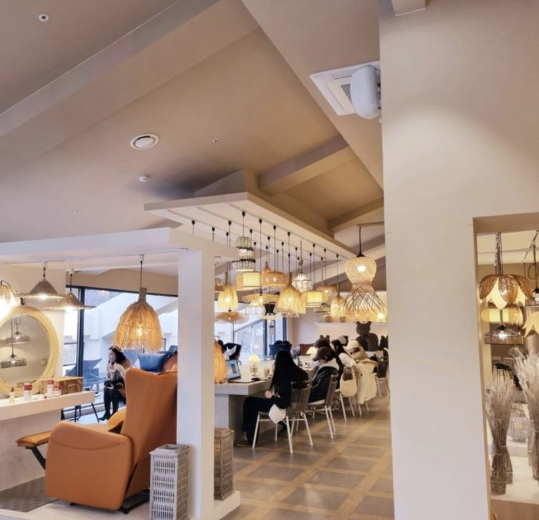 특히 기업들의 물품을 원가보다 저렴하게 판매하기 때문에 소비자는 가성비 좋게 제품을 선택할 수 있고 행사를 통해서 창출된 판매액은 전액 기부가 이루어지기 때문에 그 의미가 남다르다고 볼 수 있다.