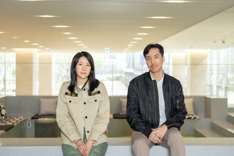 이선영 CP(왼쪽)와 정민석 PD