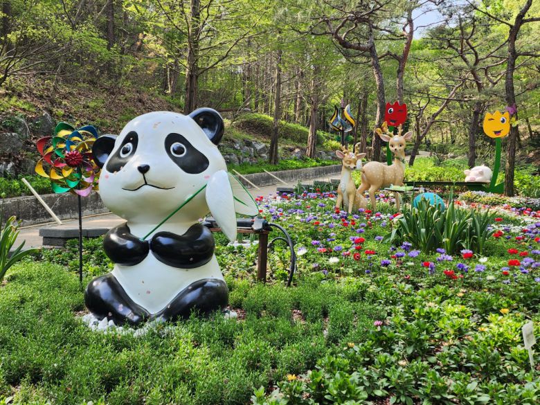 아산 영인산 자연휴양림의 푸바오