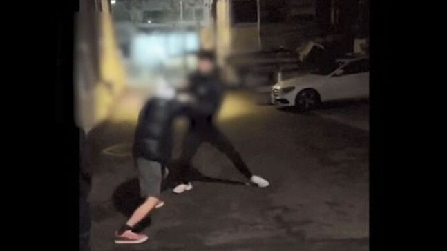 로볼프가 생중계한 치트키와의 싸움 장면[SNS 캡처]