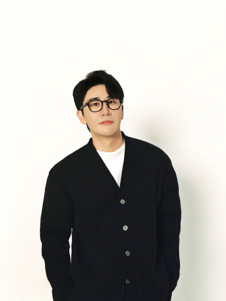 기부로 선한 영향력을 발휘한 영탁은 싱어송라이터이자 프로듀서로서 음악적 역량을 각종 무대와 노래로 보여주고 있으며, 최근에는 KTX 개통 20주년 홍보대사로도 위촉됐다. 오는 25일에는 대구스타디움에서 열리는 ‘2024 파워풀 K-트로트 페스티벌’ 무대에 오른다.