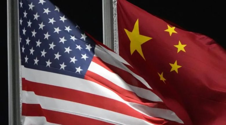 미국 성조기와 중국 오성홍기. [AP]