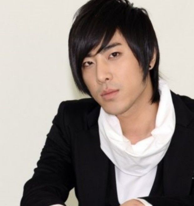 디셈버 시절 윤혁