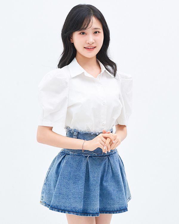 일본에서 최초로 트로트를 주제로 한 프로그램을 제작한 점도 큰 의미가 있다. 일본 트로트 대표 7인을 발굴해 ‘한일가왕전’에 합류 시키는 등 현지에서 입지를 구축 하고 있어 김다현의 일본 활동에 든든한 지원군이 될 것으로 보인다.