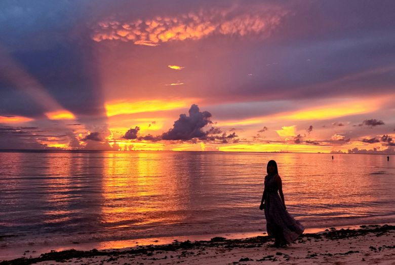 마이크로 비치의 석양