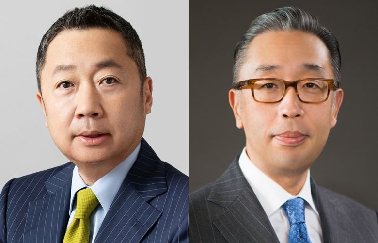 박정원(왼쪽) 두산그룹 회장과 박지원 두산 부회장 [두산 제공]