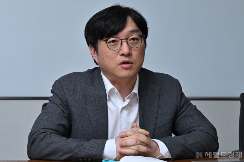 한화오션 특수선기본설계팀 황인준 팀장이 14일 오후 서울 중구 한화오션 서울사무소에서 헤럴드경제와 인터뷰를 하고 있다. 임세준 기자