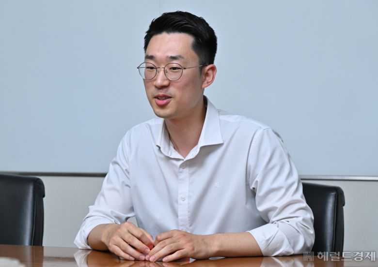 한화오션 특수선기본설계팀 김원영 엔지니어가 14일 오후 서울 중구 한화오션 서울사무소에서 헤럴드경제와 인터뷰를 하고 있다. 임세준 기자