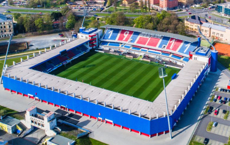 체코 플젠시에 있는 축구 경기장 ‘두산 아레나’ 전경. [두산 제공]