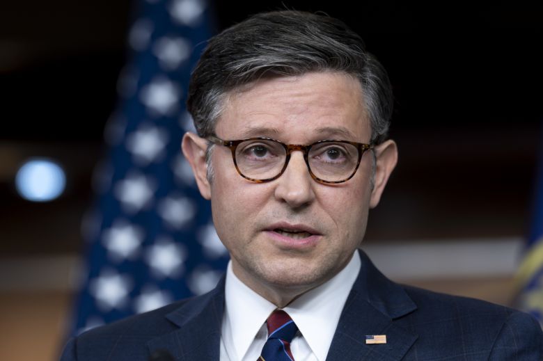 지난 23일(현지시간) 미국 워싱턴 의사당 의회 연석회의에서 네타냐후 이스라엘 총리의 방문에 앞서 마이크 존슨 하원의장이 발언을 하고 있다. [AP].