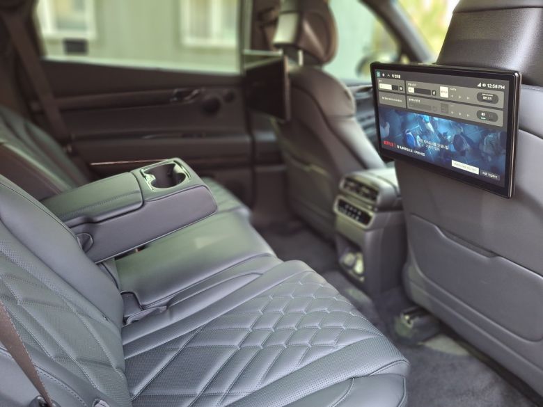 GV80 쿠페 블랙 2열. [김성우 기자]