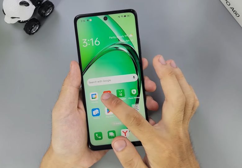 오포의 ‘A60’ [유튜브 TechMedia 채널 캡처]