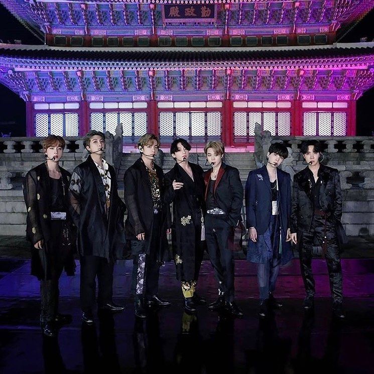 리을 한복을 입은 방탄소년단. [김리을 디자이너 인스타그램]