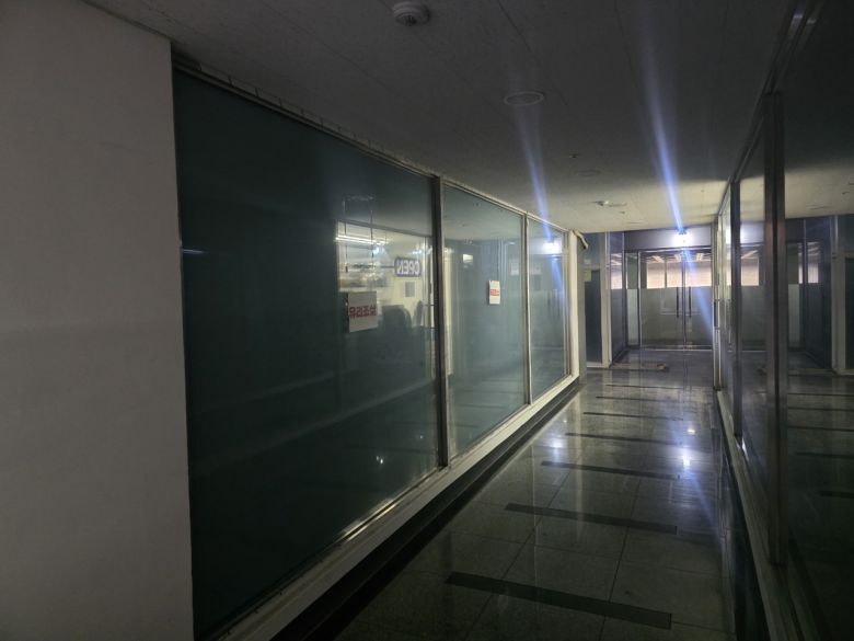 부천시 오정구 원종동 주상복합 1층은 사람이 다니지 않아 마치 ‘유령도시’를 떠올리게 했다. 홍승희 기자