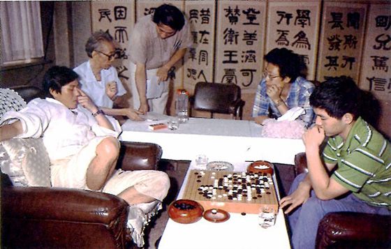 ‘이창호 전관왕 실현’의 목전에서 심리적, 체력적으로 완전히 무너진 당시 조9단의 모습[출처 월간바둑]