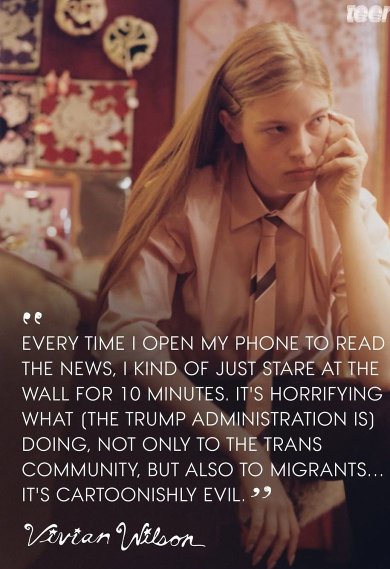 일론 머스크(53) 테슬라 최고경영자(CEO)와 절연한 성전환자(트랜스젠더) 딸 비비언 제나 윌슨(20)가 청소년 패션잡지 ‘틴 보그’이 3월 특별호 커버스토리에 실린 모습. 해당 사진 속 문구에는 ‘무섭다. 핸드폰을 열어서 뉴스를 읽을 때마다 벽을 멍하니 10분간 바라보게 된다. 트럼프 행정부가 트랜스 커뮤니티뿐만 아니라 이민자 등에게 하는 행위들을 보면  끔찍하다’고 적혀있다. [제나 윌슨 인스타그램 캡처]