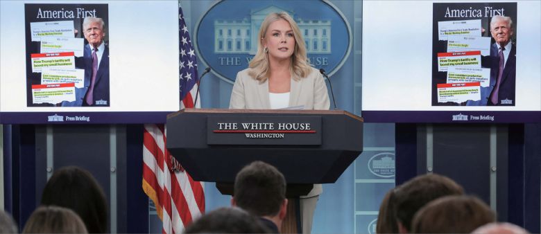 캐롤라인 레빗 백악관 대변인은 1일(현지시간) 브리핑에서 도널드 트럼프 대통령이 2일 상호관세를 발표하며 이는 그 즉시 발효된다고 말했다. [로이터]