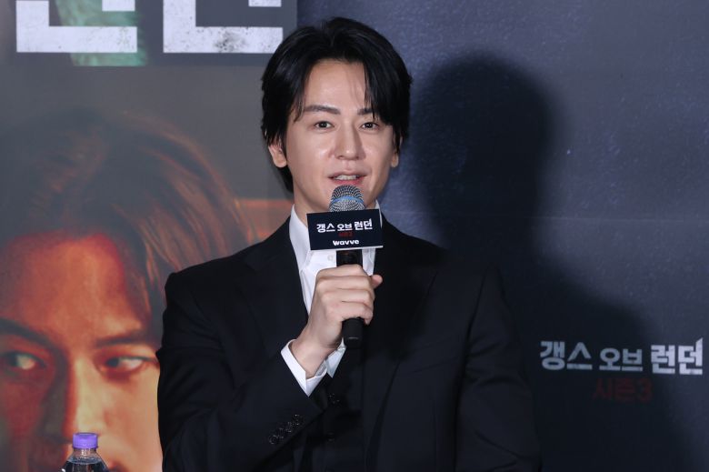 배우 임주환이 25일 서울 용산구 CGV용산아이파크몰에서 열린 영국 드라마 ‘갱스 오브 런던’ 시즌3 기자간담회에서 인사말을 하고 있다.