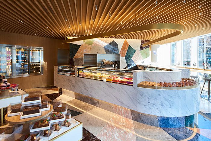 일본 도쿄에 위치한 피에르 에르메 일본점.