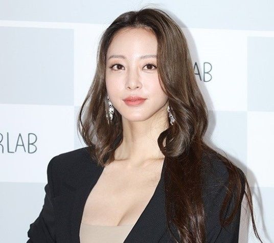 배우 한예슬 씨 측이 건강식품 브랜드 생활약속 운영사를 상대로 “광고 모델료를 지급받지 못했다”며 제기한 모델료 청구 소송 2심에서도 일부 승소했다. [헤럴드DB]