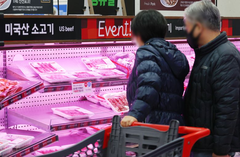 미국산 소고기 판매대 [연합]