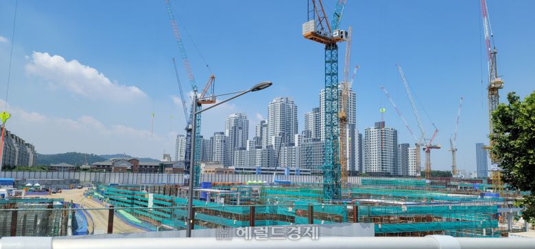 서울 모 아파트 재건축 공사 현장. [헤럴드경제]