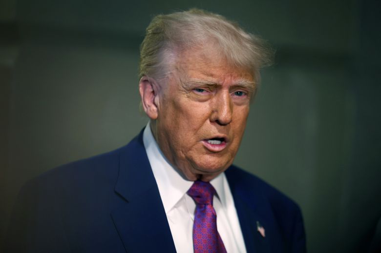 도널드 트럼프 대통령이 지난 20일(현지시간) 워싱턴 DC의 미국 국회의사당에서 하원 공화당 회의에 참석하기 위해 도착한 모습. [게티이미지]