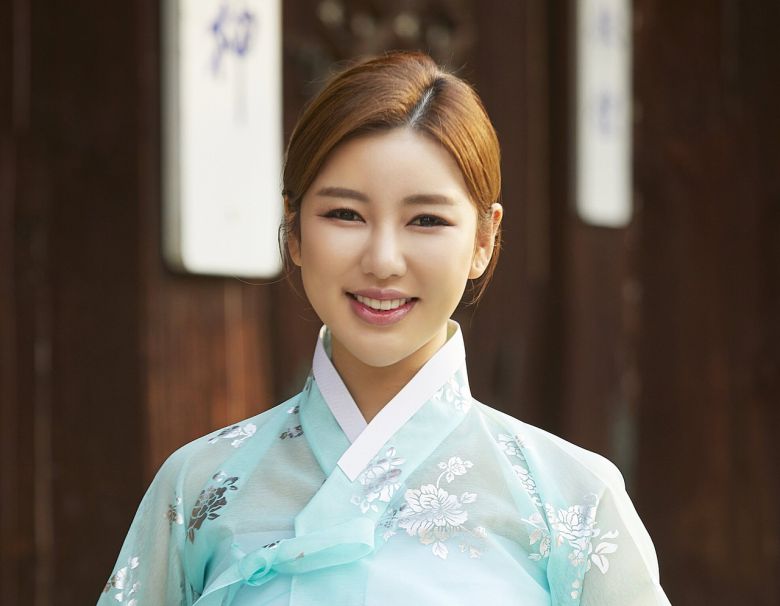 송가인은 국가유산진흥원 홍보대사를 했다.