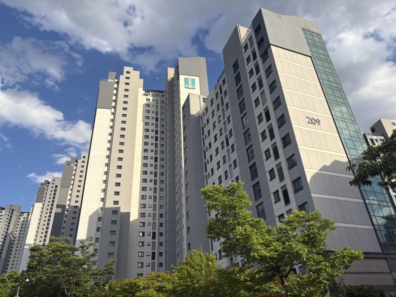 개포 ‘래미안 블레스티지’ 단지 모습. [정주원 기자]