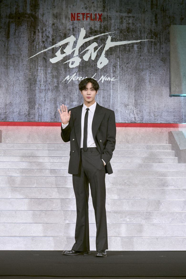 5일 넷플릭스 시리즈 ‘광장’ 제작발표회에서 배우 추영우가 포즈를 취하고 있다 [넷플릭스 제공]