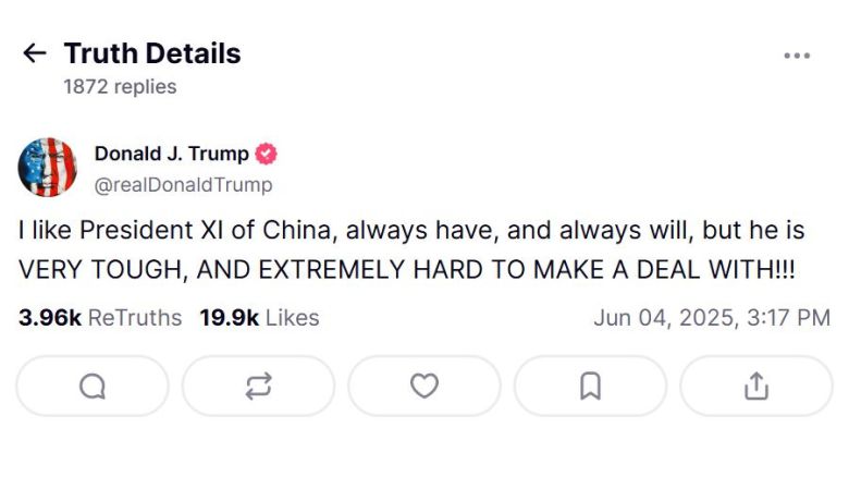 도널드 트럼프 미국 대통령은 4일(현지시간) 자신의 SNS 트루스소셜에 “나는 중국의 시 주석을 좋아하고, 언제나 그랬으며, 항상 그럴 것이지만, 그는 매우 힘들고(tough), 협상을 하기에 극도로 어렵다”고 적었다. [트루스소셜 캡처]