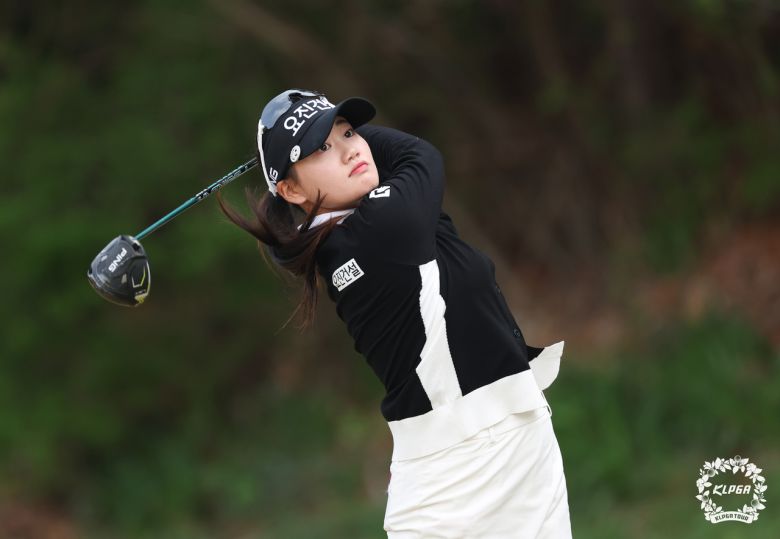 노승희가 지난주 더헤븐 마스터즈에 이어 2주 연속 우승에 도전한다.    [KLPGA 제공]