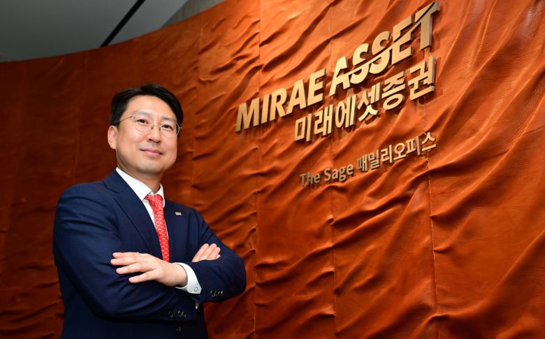 김명진 미래에셋증권 패밀리오피스 1팀 팀장이 23일 오후 서울 강남구 테헤란로 미래에셋증권 The Sage 패밀리오피스에서 헤럴드경제와 인터뷰에 앞서 포즈를 취하고 있다. 이상섭 기자