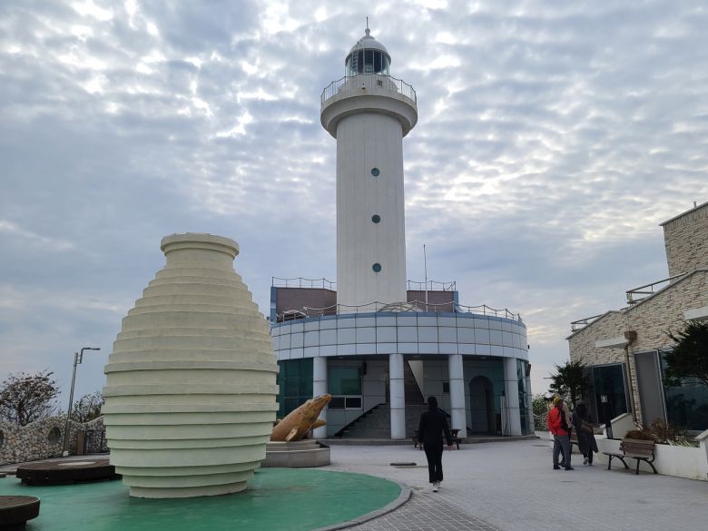 서해 태안 옹도등대