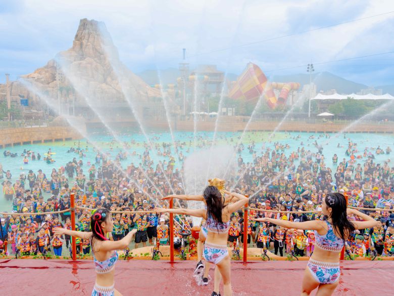 롯데워터파,크 여름 시즌 공연 ‘자이언트 웨이브 페스타’