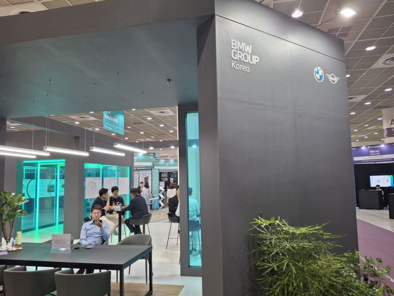 행사장 BMW 부스 [김성우 기자]