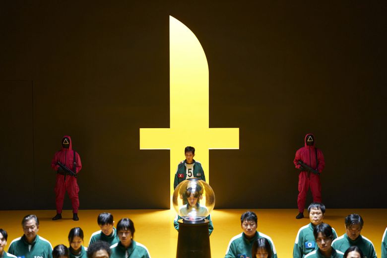 ‘오징어 게임’ 시즌 3가 지난 27일 베일을 벗었다. 공개 하루 만에 넷플릭스 시리즈 전 세계 1위에 오르는 기염을 토하며 또 한 번의 기록적 흥행을 예고하고 있다.  [넷플릭스 제공]