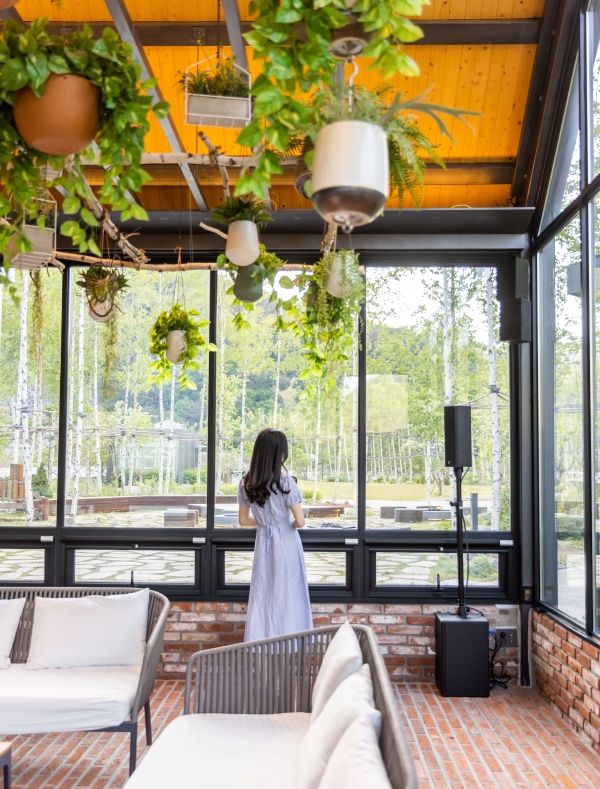 쉼의 웰니스 공간이기도 한 파크로쉬 글라스하우스에서 음악축제가 이어진다.