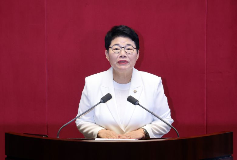 10일 국회 본회의에서 기획재정위원장으로 선출된 임이자 국민의힘 의원이 당선인사를 하고 있다. [연합]