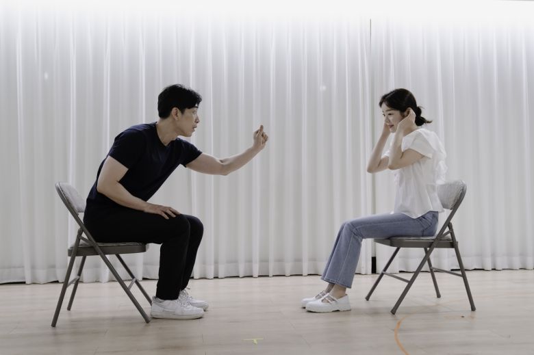 가극 ‘부부이야기’로 호흡을 맞추는 베이스 바리톤 한혜열, 소프라노 이상은 [오푸스 제공]