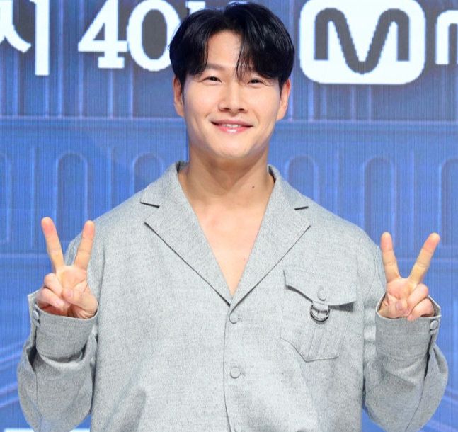가수 김종국