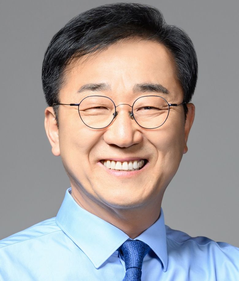 김윤덕 국토교통부 장관 후보자. 대통령실은 11일 이재명 대통령이 신임 국토교통부 장관 후보자에 김윤덕 더불어민주당 의원을 지명했다고 강훈식 대통령비서실장이 브리핑을 통해 밝혔다. [연합]