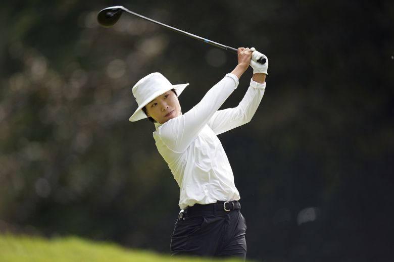이소미가 에비앙 챔피언십 최종라운드 4번홀에서 샷을 하는 모습   [AP]