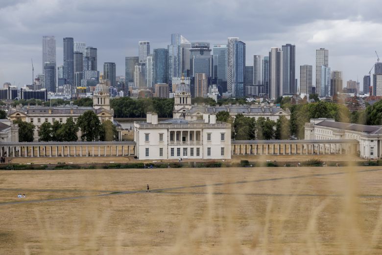 지난 15일(현지시간) 영국 런던 그리니치 파크의 마른 잔디 모습. [게티이미지]