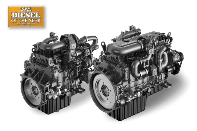 HD현대인프라코어가 지난해 출시한 DX05(왼쪽), DX08(오른쪽) 디젤엔진. [HD현대인프라코어 제공]