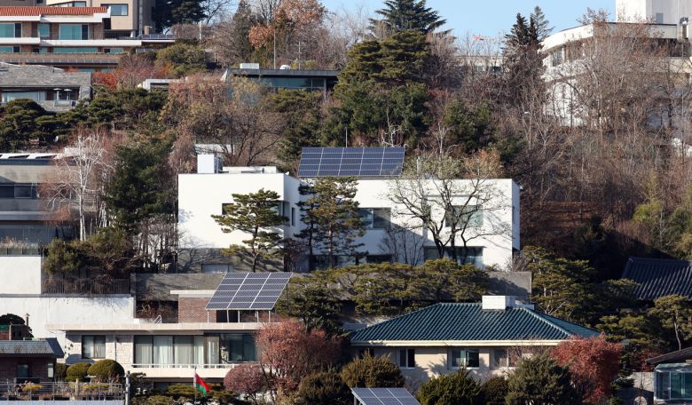 전국 공시가격 1위를 기록한 이명희 신세계그룹 총괄회장의 서울 용산구 한남동  자택 모습  [연합]